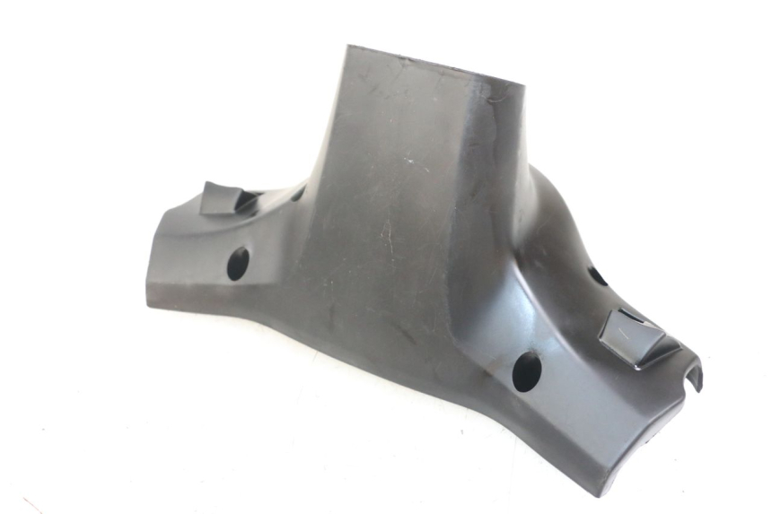 photo de REAR HANDLEBAR COVER MBK BOOSTER SPIRIT 50 (2004 - 2017) - Surface and material condition