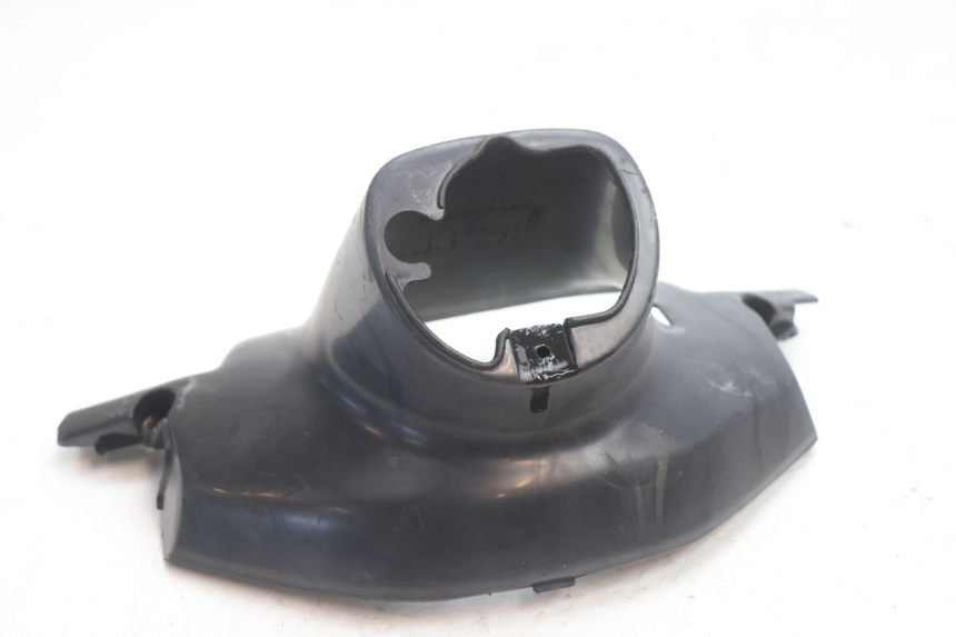 photo de HANDLE BAR REAR PANEL MBK BOOSTER SPIRIT 50 (1996 - 1999) - Technical close-up