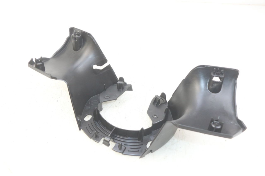 photo de REAR HANDLEBAR COVER PEUGEOT CITYSTAR AIR 125 (2014 - 2017) - Component detail