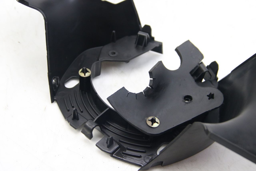 photo de REAR HANDLEBAR COVER PEUGEOT CITYSTAR 125 (2011 - 2017) - Surface and material condition