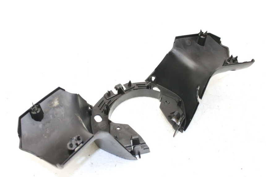 photo de REAR HANDLEBAR COVER PEUGEOT CITYSTAR 50 (2013 - 2017) - Product overview