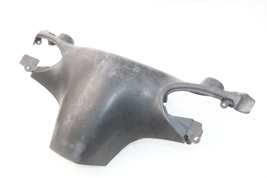 photo de REAR HANDLEBAR COVER YAMAHA CYGNUS X INJECTION 125 (2007 - 2013) - Zoom on usage condition