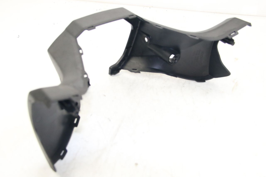 photo de REAR HANDLEBAR COVER KYMCO DOWNTOWN ABS 125 (2015 - 2017) - Surface and material condition