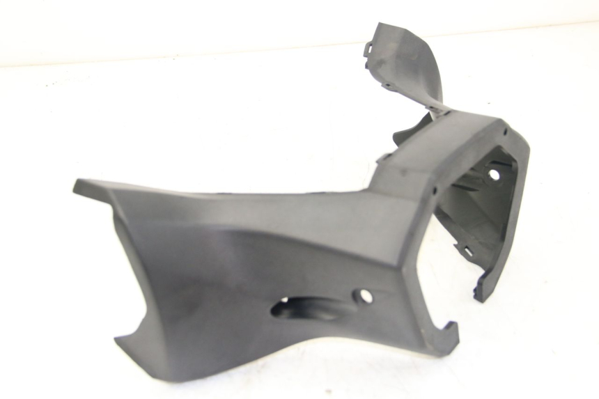 photo de REAR HANDLEBAR COVER KYMCO DOWNTOWN ABS 125 (2015 - 2017) - Markings and original references