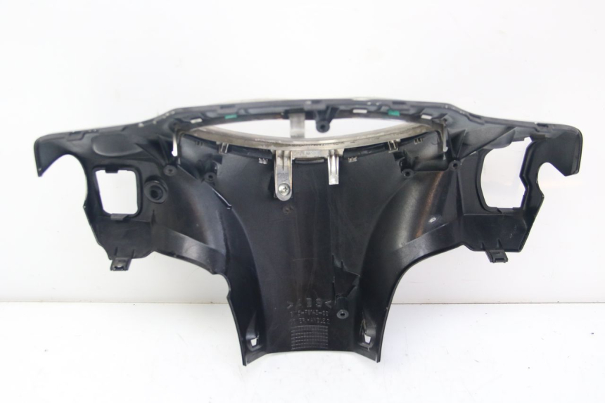 photo de REAR HANDLEBAR COVER YAMAHA D'ELIGHT DELIGHT 125 (2017 - 2020) - Component detail