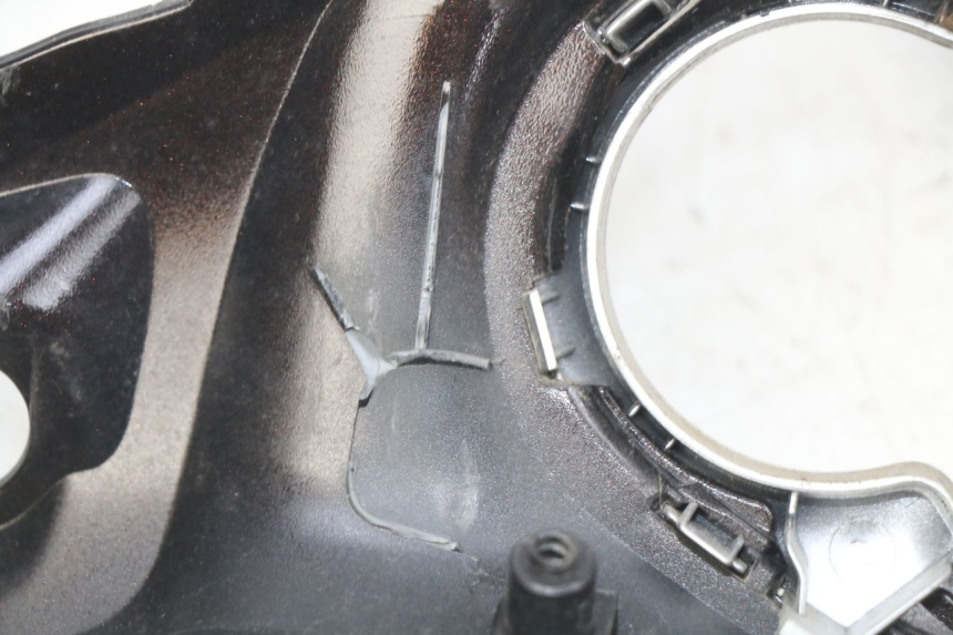 photo de REAR HANDLEBAR COVER YAMAHA D'ELIGHT DELIGHT 115 (2013 - 2017) - Fixing points details