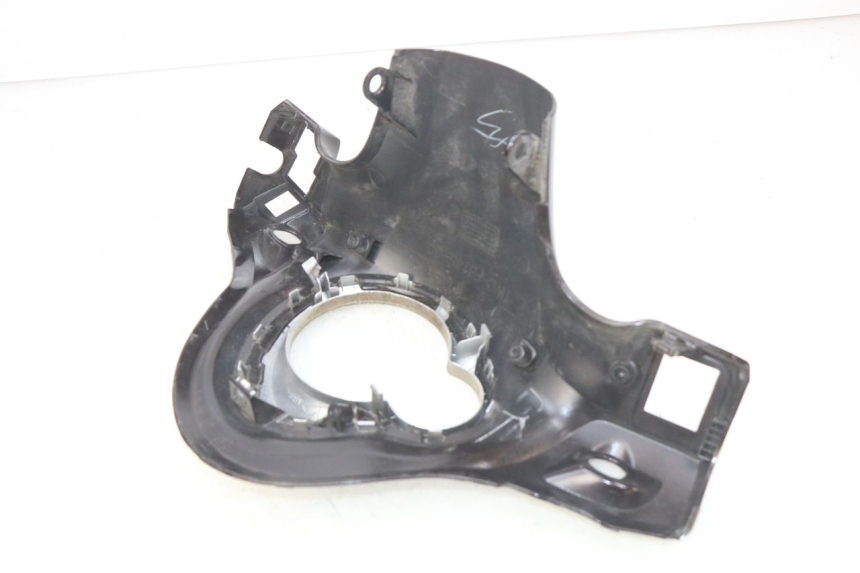 photo de REAR HANDLEBAR COVER YAMAHA D'ELIGHT DELIGHT 115 (2013 - 2017) - Markings and original references