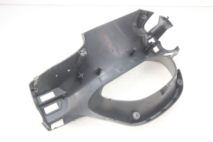 photo de REAR HANDLEBAR COVER HONDA FES PANTHEON 2T 125 (1998 - 2002) - Zoom on usage condition