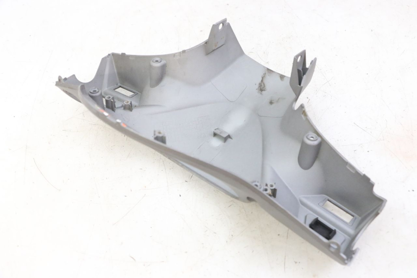 photo de REAR HANDLEBAR COVER SYM FIDDLE 3 III 125 (2014 - 2020) - Component detail