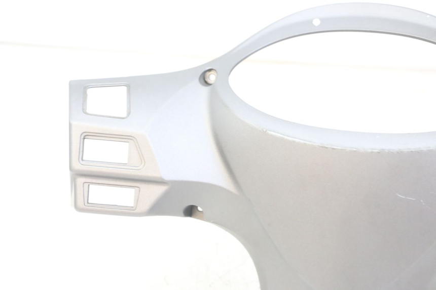 photo de REAR HANDLEBAR COVER SYM FIDDLE 3 III 125 (2014 - 2020) - Alternative angle