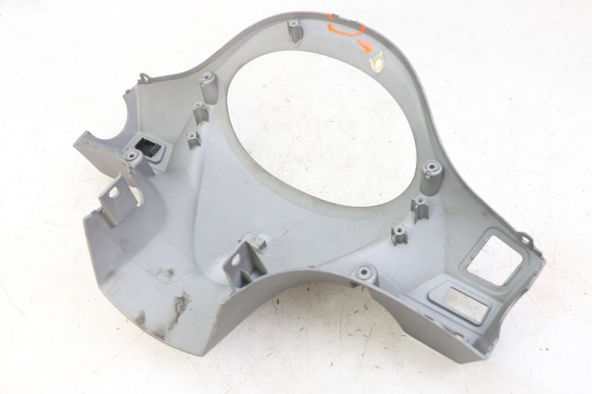 photo de REAR HANDLEBAR COVER SYM FIDDLE 3 III 125 (2014 - 2020) - Surface and material condition