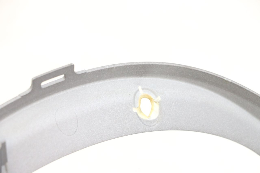 photo de REAR HANDLEBAR COVER SYM FIDDLE 3 III 125 (2014 - 2020) - Checked used part