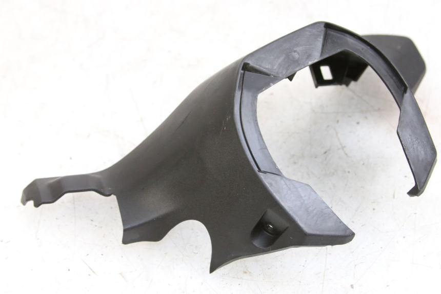 photo de REAR HANDLEBAR COVER HONDA FORZA 125 (2015 - 2016) - Component detail