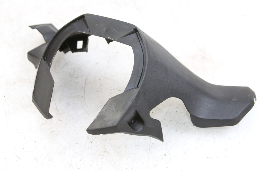 photo de REAR HANDLEBAR COVER HONDA FORZA 125 (2015 - 2016) - Alternative perspective