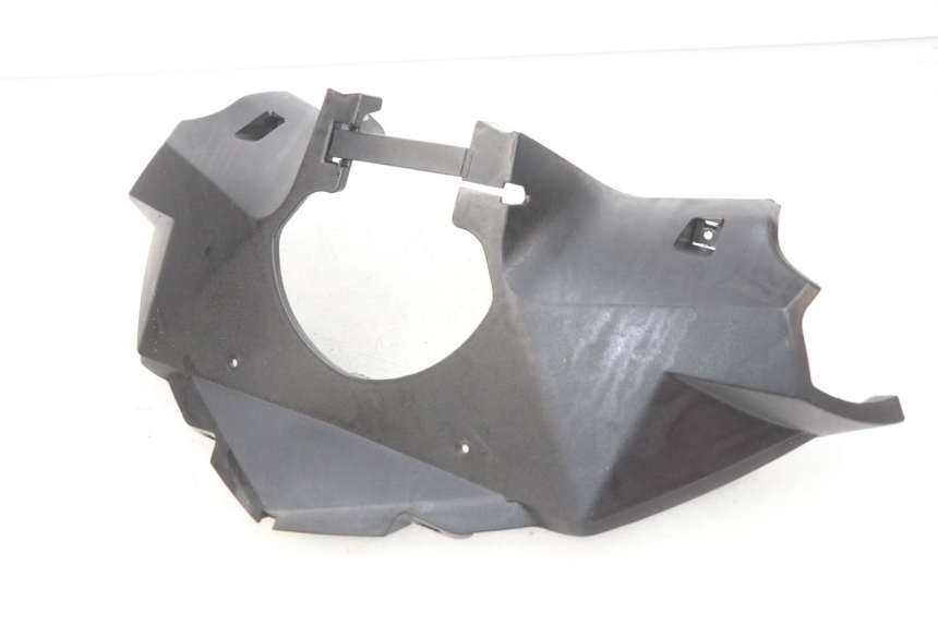 photo de REAR HANDLEBAR COVER PEUGEOT GEOPOLIS 400 (2007 - 2013) - Component detail