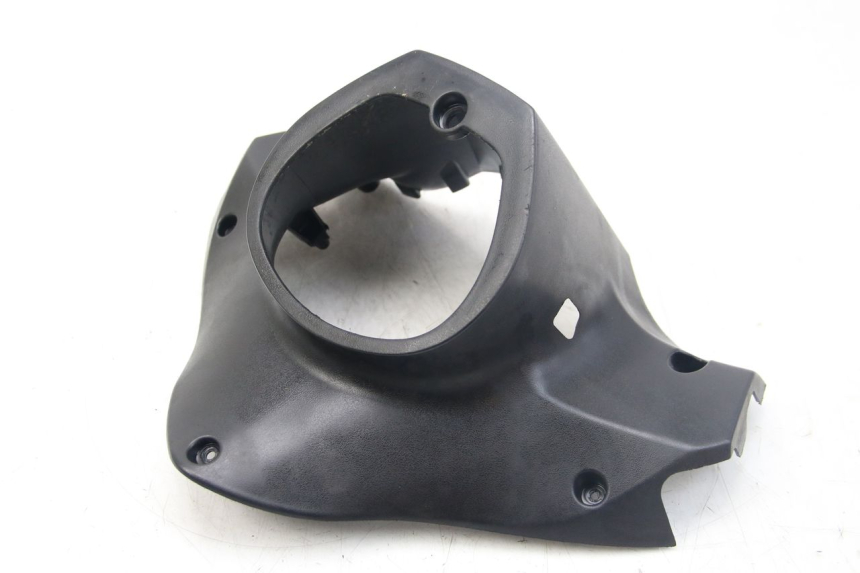 photo de REAR HANDLEBAR COVER NECO GPX 4T 50 (2018 - 2022) - Fixing points details