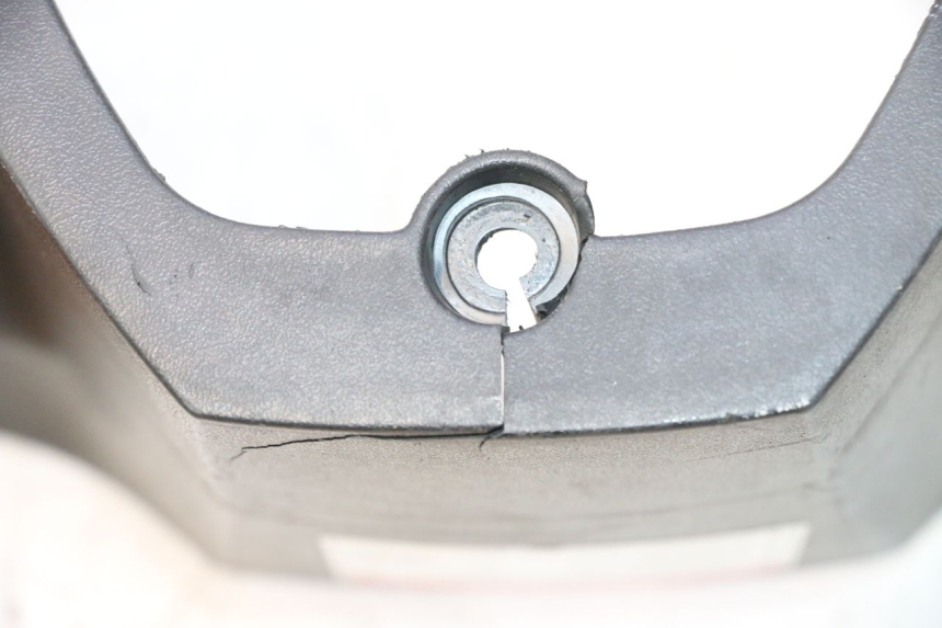 photo de HANDLE BAR REAR PANEL NECO GPX LC 2T 50 (2014 - 2018) - Fixing points details