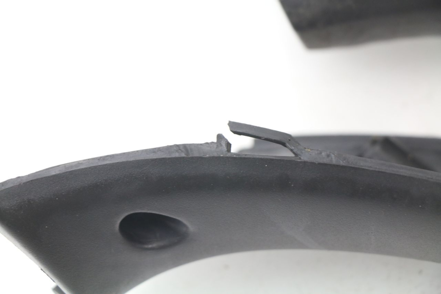 photo de HANDLE BAR REAR PANEL KYMCO GRAND DINK 250 (2002 - 2007) - Alternative perspective