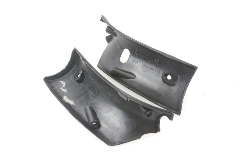 photo de HANDLE BAR REAR PANEL KYMCO GRAND DINK 250 (2002 - 2007) - Technical close-up