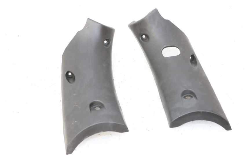 photo de HANDLE BAR REAR PANEL KYMCO GRAND DINK 125 (2008 - 2014) - Component detail