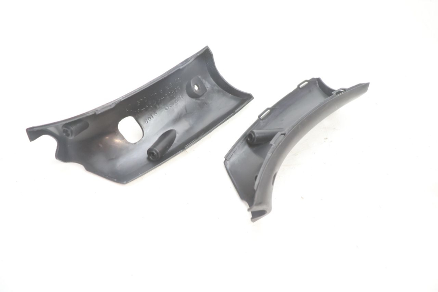 photo de HANDLE BAR REAR PANEL KYMCO GRAND DINK 125 (2008 - 2014) - Product overview