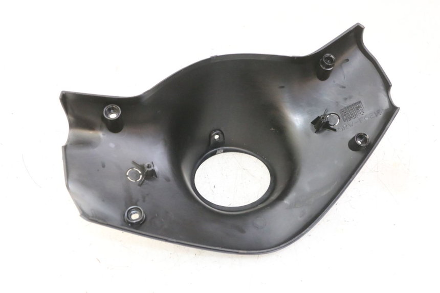 photo de HANDLE BAR REAR PANEL YAMAHA JOG R 50 (2004 - 2014) - Technical close-up