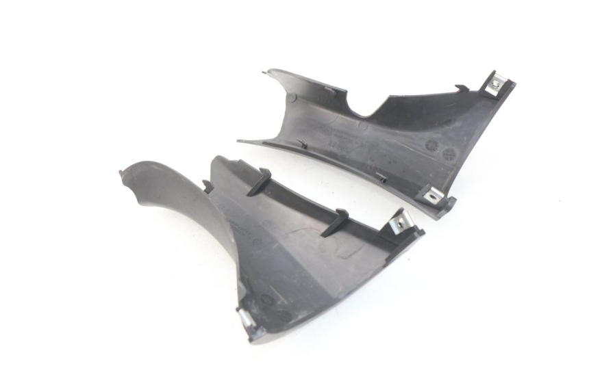 photo de HANDLE BAR REAR PANEL SYM JOYMAX 250 (2013 - 2017) - Alternative perspective