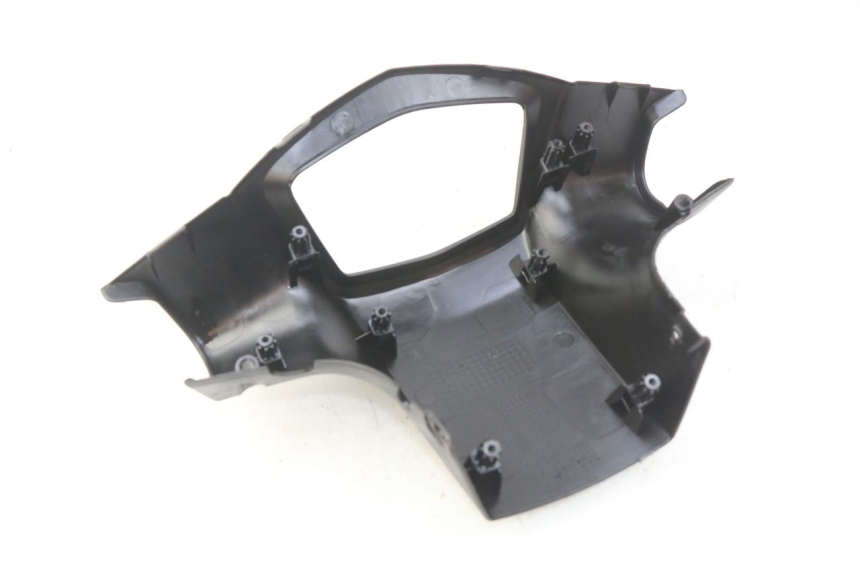 photo de REAR HANDLEBAR COVER PEUGEOT KISBEE 4T 50 (2018 - 2022) - Component detail