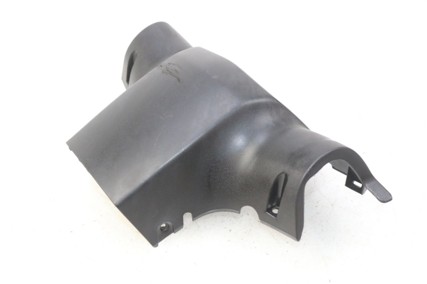 photo de REAR HANDLEBAR COVER PEUGEOT KISBEE 4T 50 (2018 - 2022) - Alternative perspective