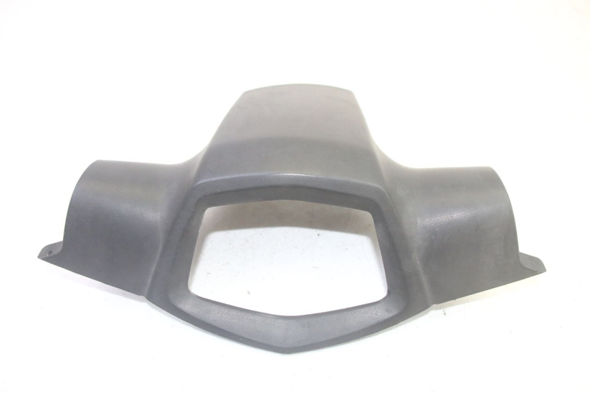 photo de REAR HANDLEBAR COVER PEUGEOT KISBEE 4T 50 (2018 - 2022) - Alternative perspective