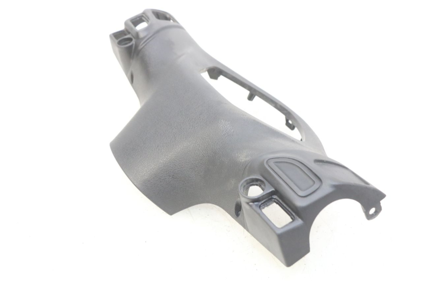 photo de REAR HANDLEBAR COVER PIAGGIO LIBERTY IGET 4T 50 (2015 - 2020) - Alternative perspective