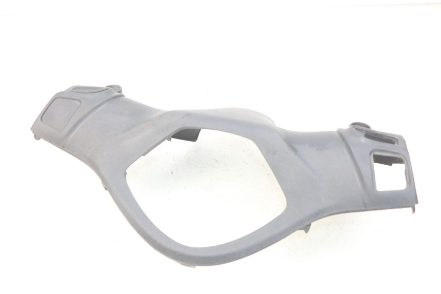 photo de REAR HANDLEBAR COVER PIAGGIO LIBERTY IGET 4T 50 (2015 - 2020) - Technical close-up