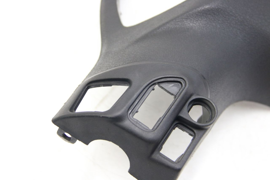 photo de REAR HANDLEBAR COVER PIAGGIO LIBERTY IGET 4T 50 (2015 - 2020) - Surface and material condition