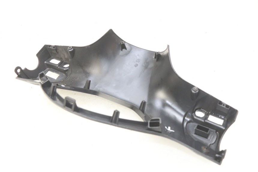 photo de REAR HANDLEBAR COVER PIAGGIO LIBERTY IGET S 125 (2016 - 2020) - Component detail