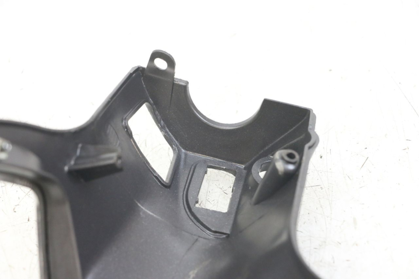 photo de REAR HANDLEBAR COVER PIAGGIO LIBERTY 125 (2009 - 2013) - Alternative perspective