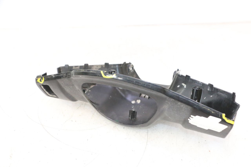 photo de HANDLE BAR REAR PANEL KYMCO LIKE 125 (2009 - 2016) - Markings and original references