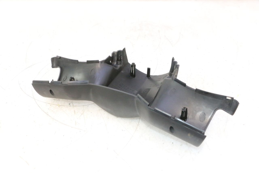 photo de HANDLE BAR REAR PANEL PEUGEOT LUDIX PRO 2T 50 (2010 - 2017) - Technical close-up