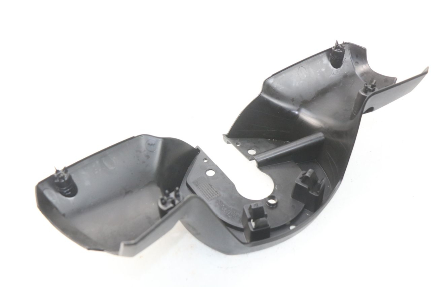 photo de HANDLE BAR REAR PANEL PEUGEOT METROPOLIS 400 (2017 - 2020) - Alternative perspective