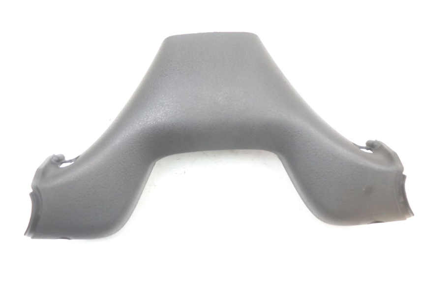 photo de REAR HANDLEBAR COVER PIAGGIO MP3 LT 400 (2007 - 2012) - Alternative perspective