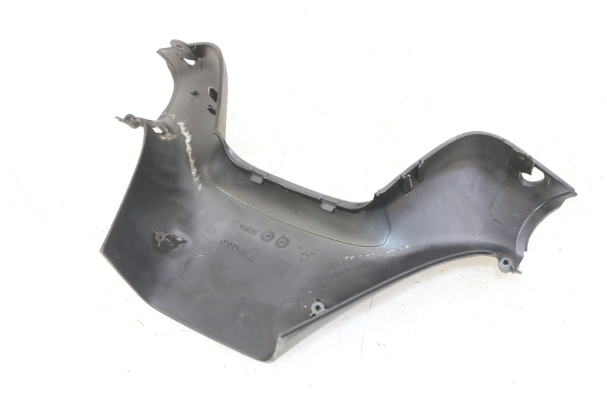 photo de HANDLE BAR REAR PANEL PIAGGIO MP3 LT 300 (2010 - 2016) - Product overview