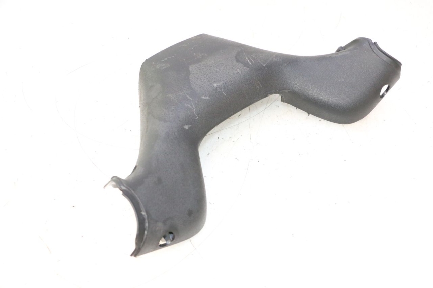photo de HANDLE BAR REAR PANEL PIAGGIO MP3 LT 300 (2010 - 2016) - Zoom on usage condition