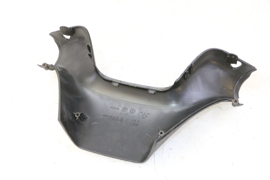 photo de REAR HANDLEBAR COVER PIAGGIO MP3 RL 250 (2006 - 2010) - Product overview