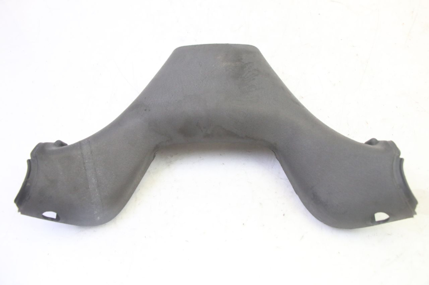 photo de REAR HANDLEBAR COVER PIAGGIO MP3 500 (2011 - 2015) - Zoom on usage condition