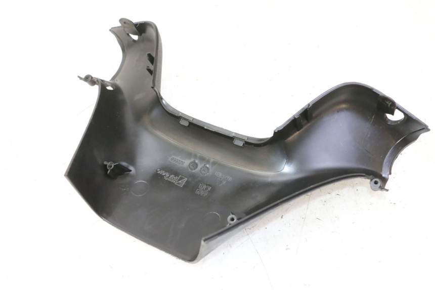 photo de HANDLE BAR REAR PANEL PIAGGIO MP3 125 (2006 - 2014) - Product overview
