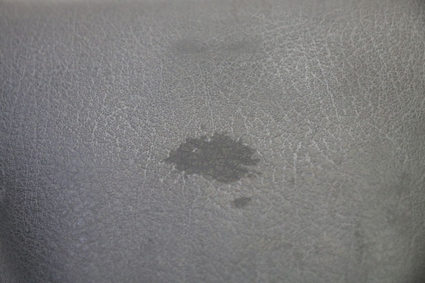 photo de REAR HANDLEBAR COVER PIAGGIO MP3 RL 250 (2006 - 2010) - Zoom on usage condition