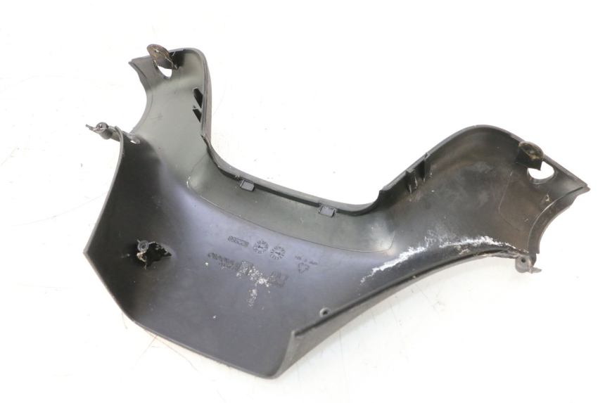 photo de HANDLE BAR REAR PANEL PIAGGIO MP3 125 (2006 - 2014) - Alternative perspective
