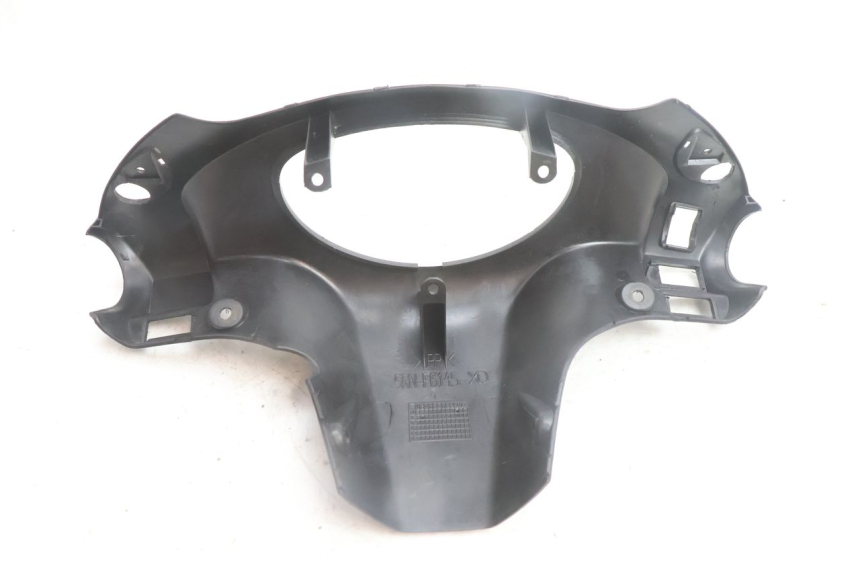 photo de HANDLE BAR REAR PANEL YAMAHA NEO'S NEOS 2T 50 (1998 - 2007) - Alternative perspective