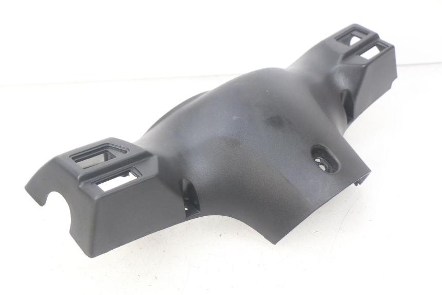 photo de HANDLE BAR REAR PANEL SYM ORBIT 2 4T 50 (2008 - 2017) - Technical close-up