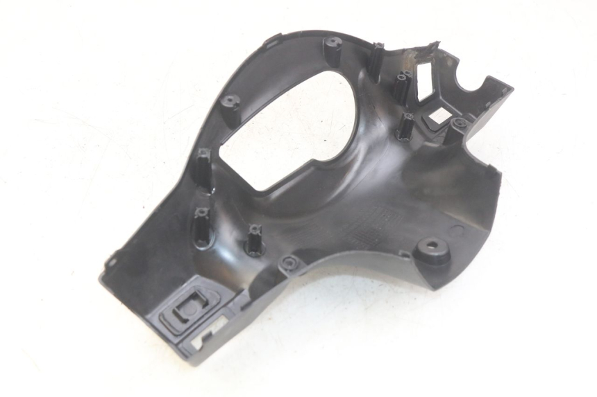 photo de REAR HANDLEBAR COVER SYM ORBIT 2 4T 50 (2018 - 2022) - Surface and material condition