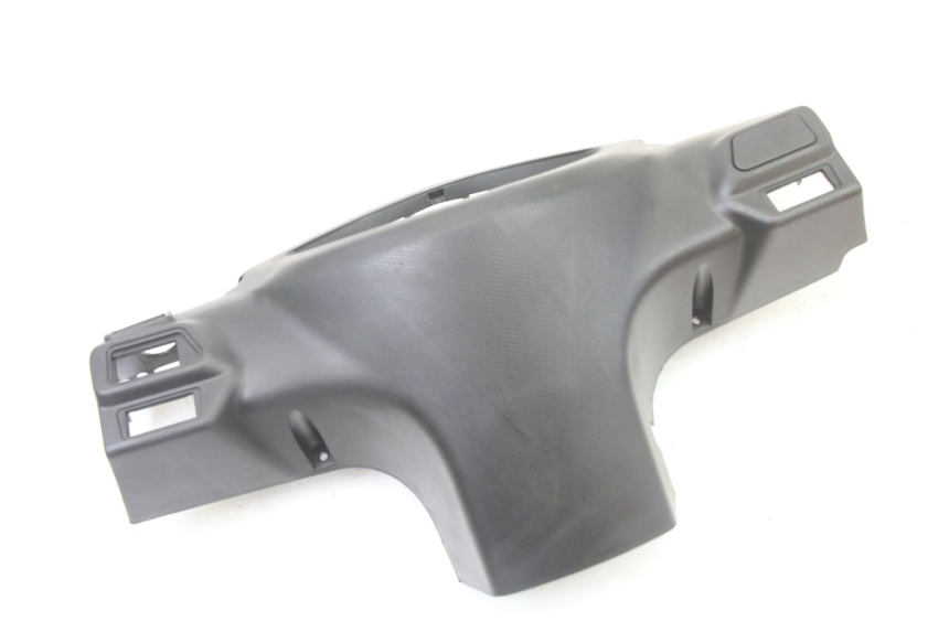 photo de HANDLE BAR REAR PANEL SYM ORBIT III 3 4T 50 (2021 - 2025) - Component detail